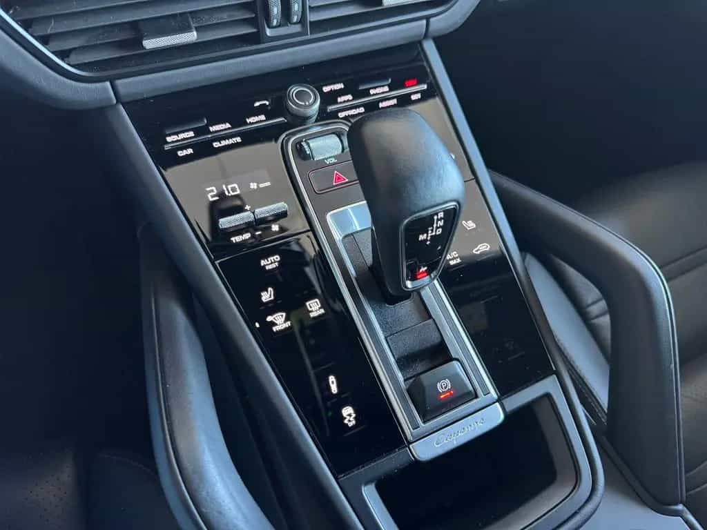 Porsche Cayenne Coupe Platinum Soft-Close 360 ACC R22 01/2023-photo-17