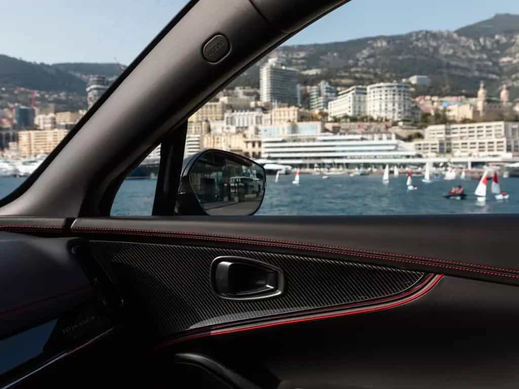 Aston Martin DBX 4.0 V8 S 02/2026-photo-16