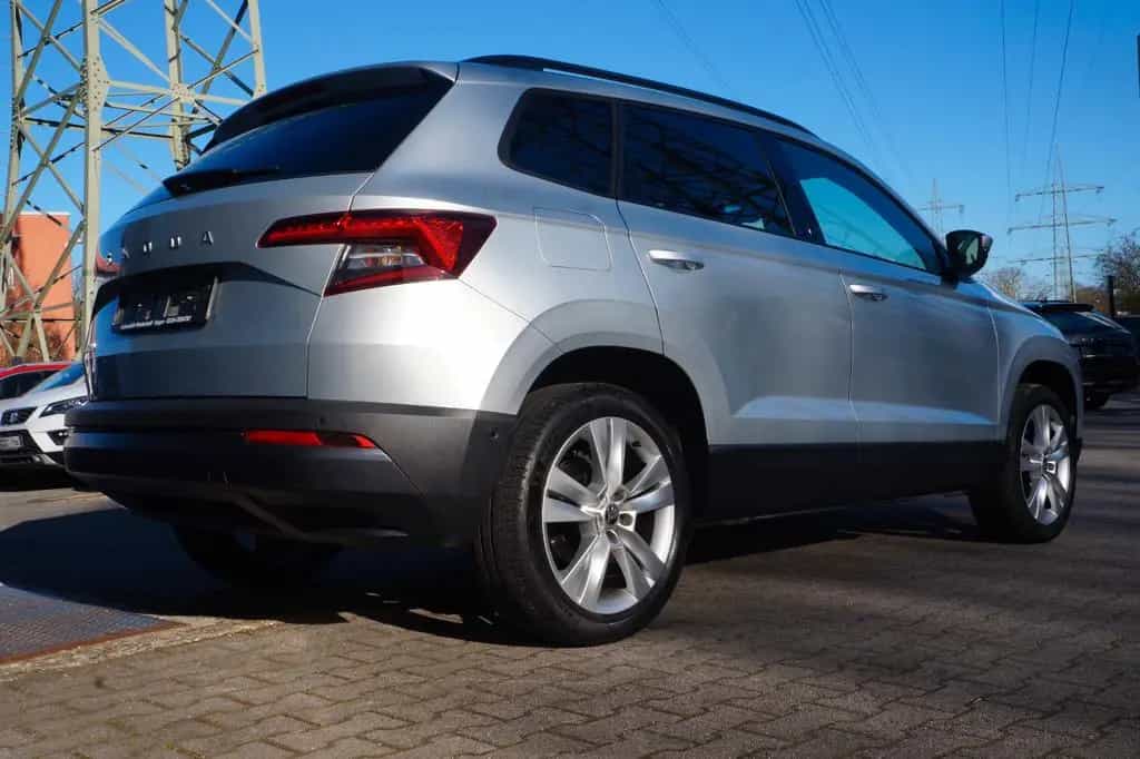 Skoda Karoq 1.5l TSI ACT DSG STYLE*PDC*KAMERA*KEYLESS* 11/2021-photo-10