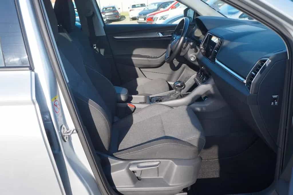 Skoda Karoq 1.5l TSI ACT DSG STYLE*PDC*KAMERA*KEYLESS* 11/2021-photo-20