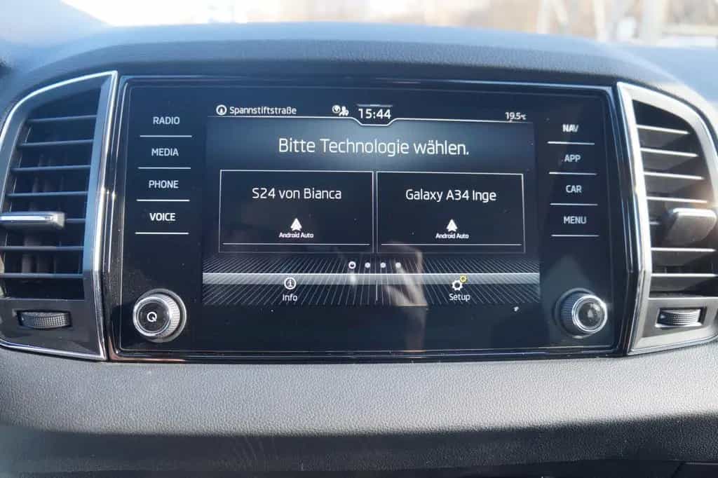 Skoda Karoq 1.5l TSI ACT DSG STYLE*PDC*KAMERA*KEYLESS* 11/2021-photo-32