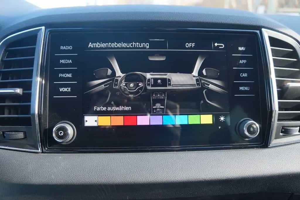 Skoda Karoq 1.5l TSI ACT DSG STYLE*PDC*KAMERA*KEYLESS* 11/2021-photo-33