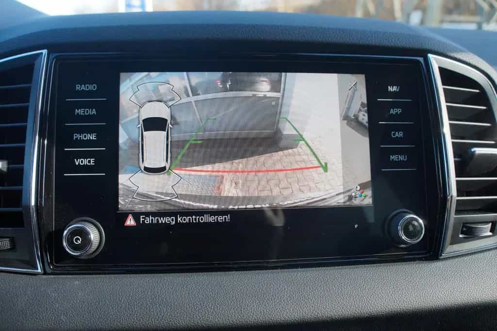 Skoda Karoq 1.5l TSI ACT DSG STYLE*PDC*KAMERA*KEYLESS* 11/2021-photo-37
