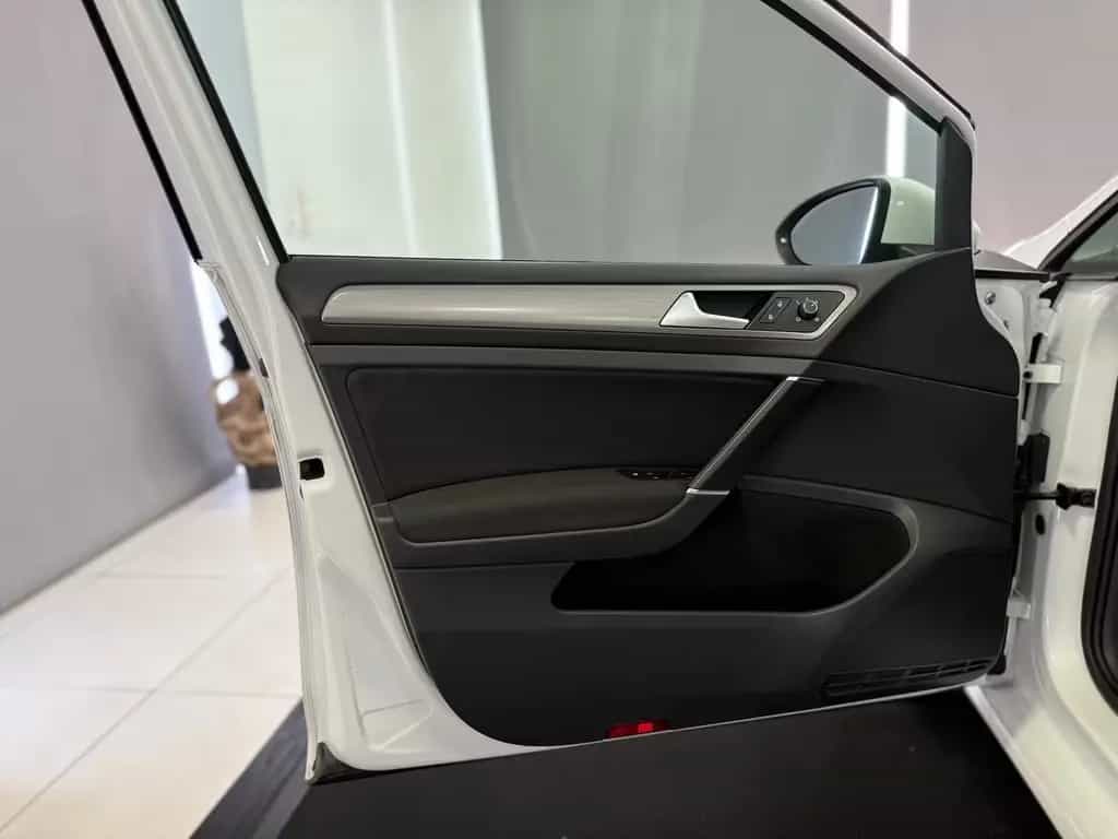 Volkswagen Golf VII 1.0 TSI Lim Comfortline*KAMERA*PDC*NAVI 01/2016-photo-10