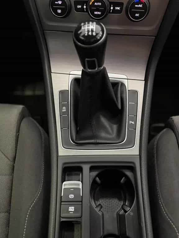 Volkswagen Golf VII 1.0 TSI Lim Comfortline*KAMERA*PDC*NAVI 01/2016-photo-26