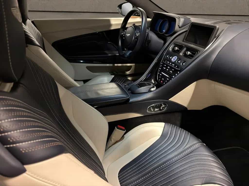 Aston Martin DB11 V12 Launch Edition | MwSt. | MwSt 01/2017-photo-5