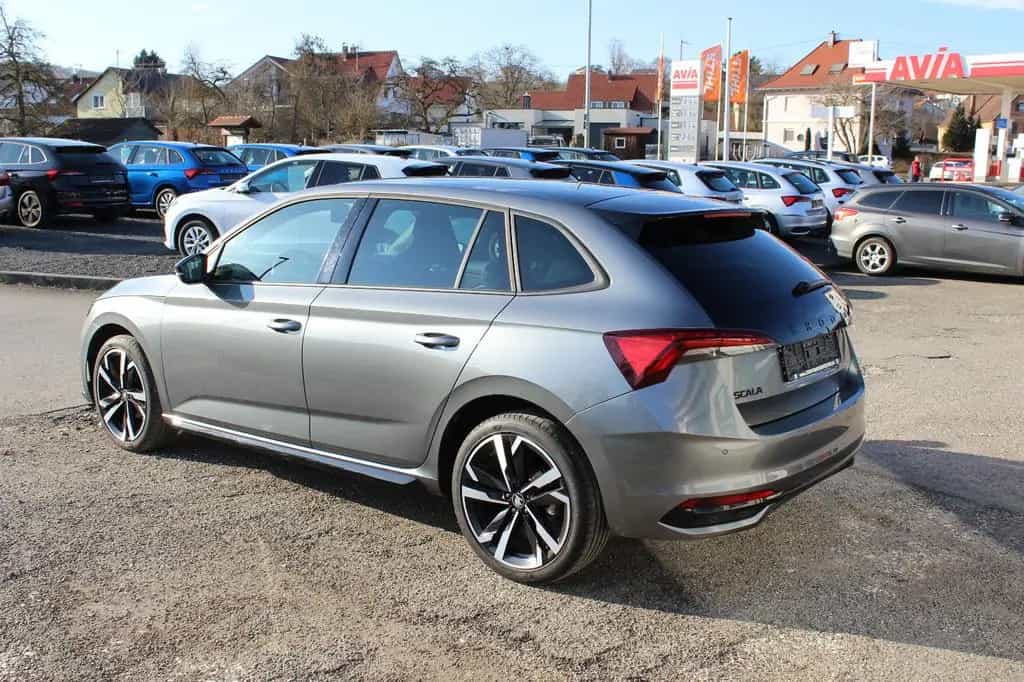 Skoda Scala Monte Carlo 1,5TSI DSG 18"+ WinterPlus+5JG 02/2025-photo-4