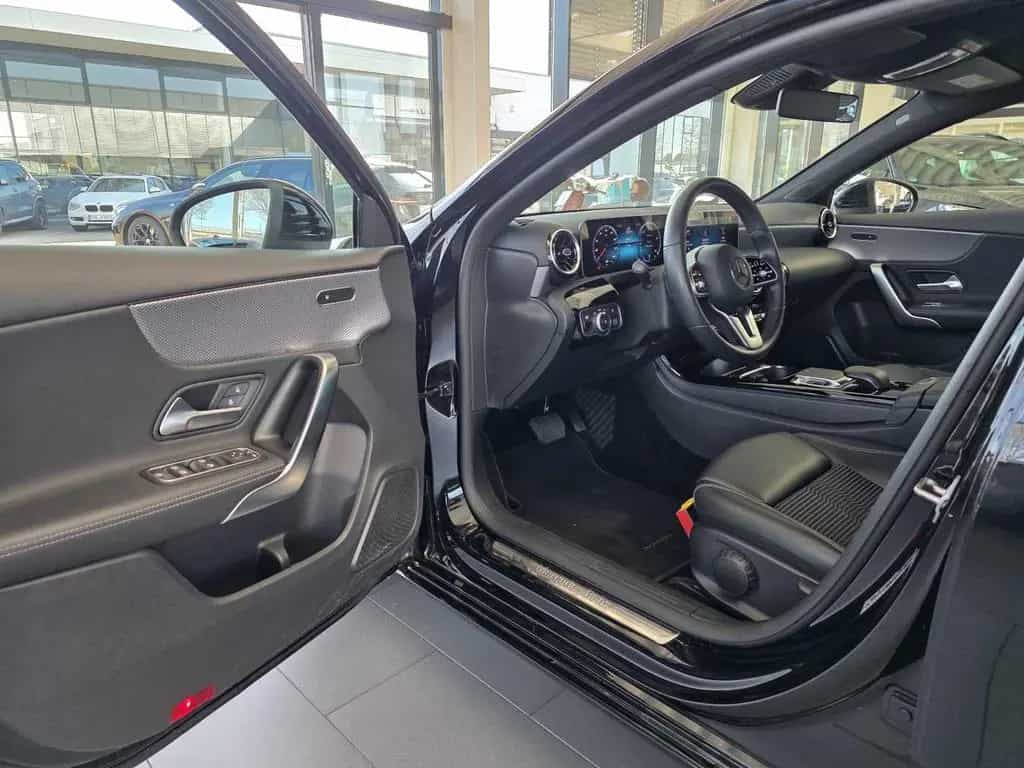 Mercedes-Benz A 250 4Matic 7G-DCT Progressive Multibeam LED / 04/2019-photo-10