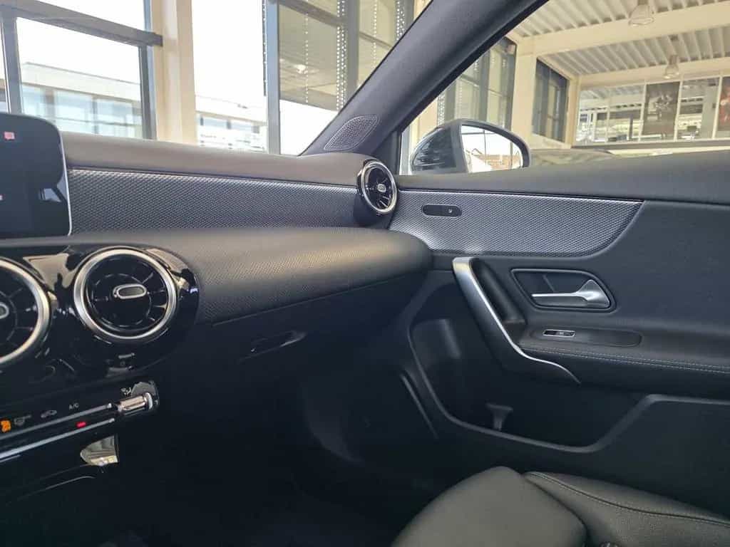 Mercedes-Benz A 250 4Matic 7G-DCT Progressive Multibeam LED / 04/2019-photo-24