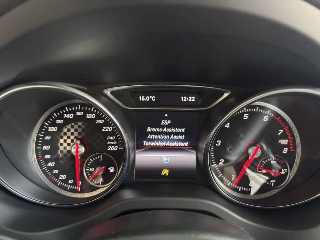 Mercedes-Benz A-Class 200 Urban LED*RFK*SHZ*PDC 11/2017-photo-25