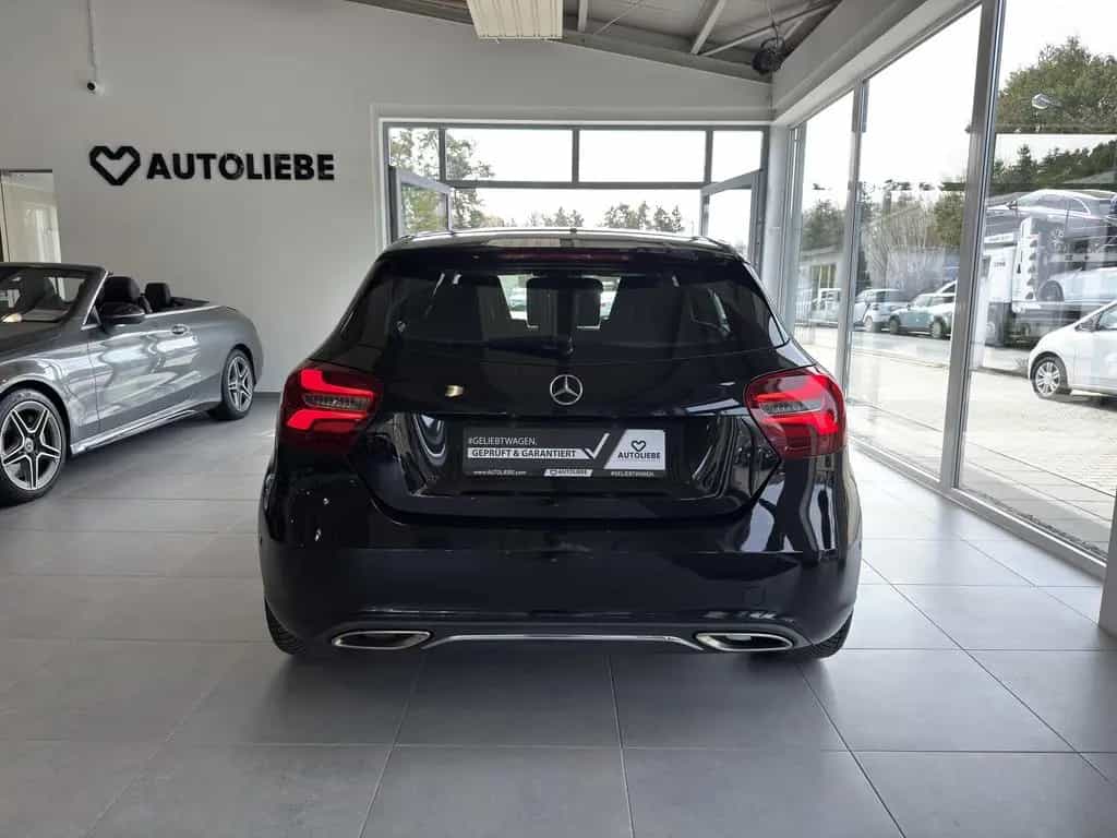 Mercedes-Benz A-Class 200 Urban LED*RFK*SHZ*PDC 11/2017-photo-5