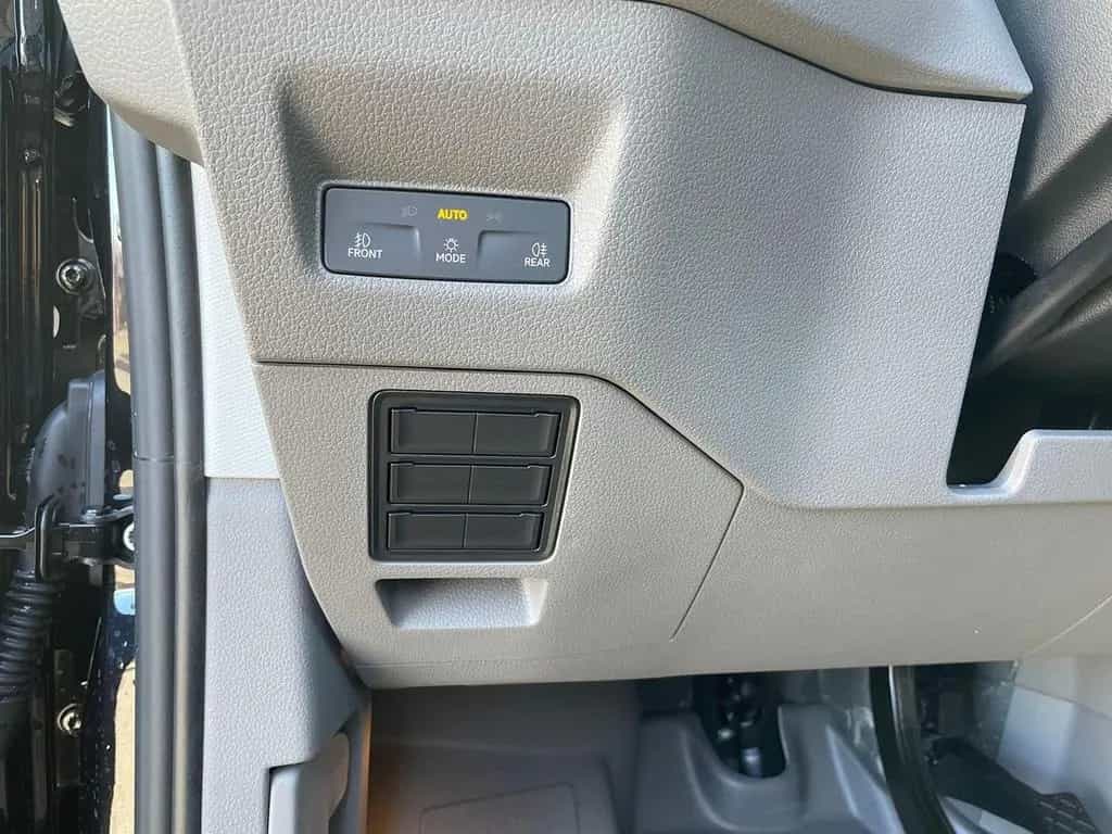 MAN TGE 3.180 L4H3 Kasten 4x4 STANDHZ ACC LENKRADHZ 03/2026-photo-33