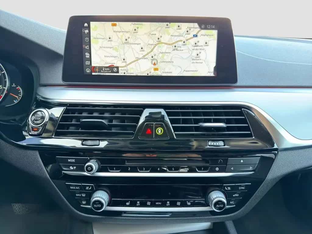 BMW 5 Series 530 dA Limo Navi LED Virtual ACC HuD 360° Leder 07/2018-photo-16