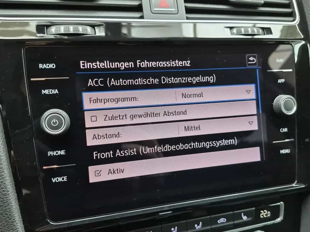 Volkswagen Golf Variant 1.4 TSI DSG R-LINE NAVI LED ACC PDC 04/2018-photo-12