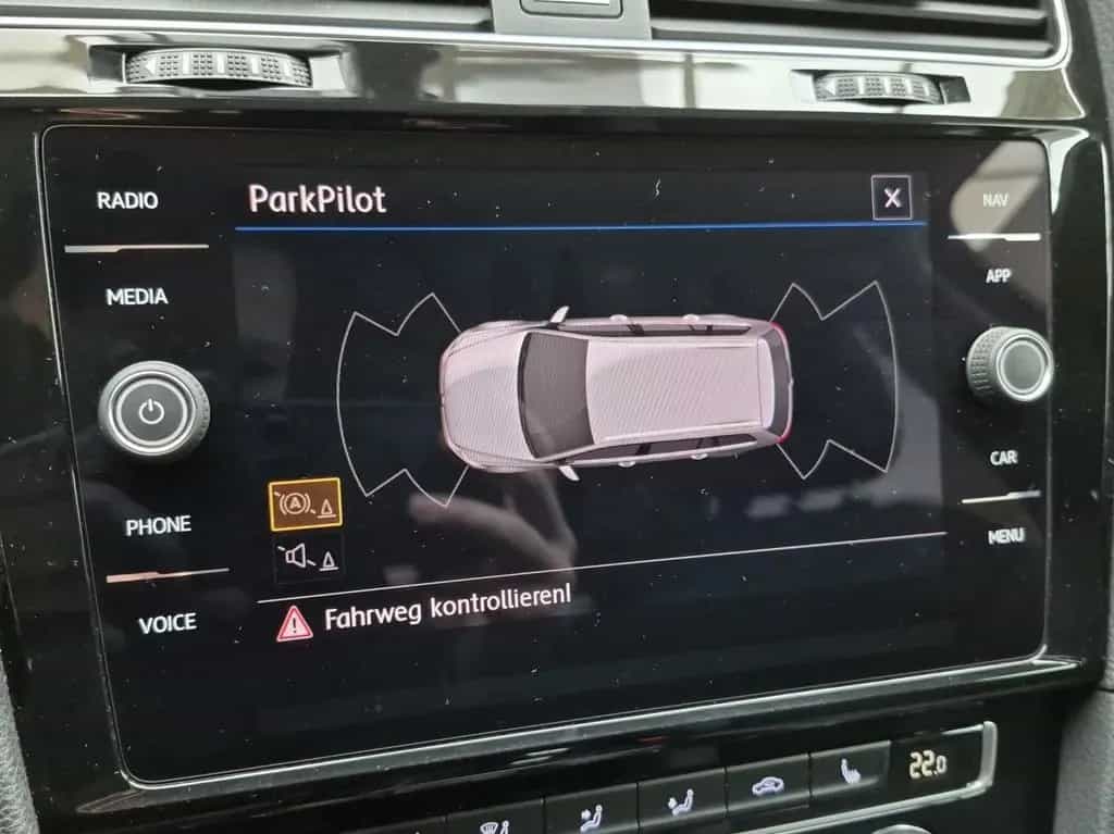 Volkswagen Golf Variant 1.4 TSI DSG R-LINE NAVI LED ACC PDC 04/2018-photo-13