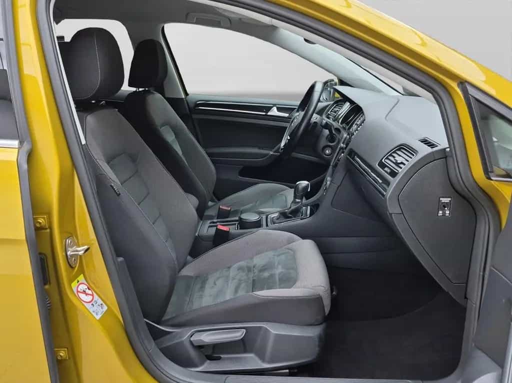 Volkswagen Golf Variant 1.4 TSI DSG R-LINE NAVI LED ACC PDC 04/2018-photo-3