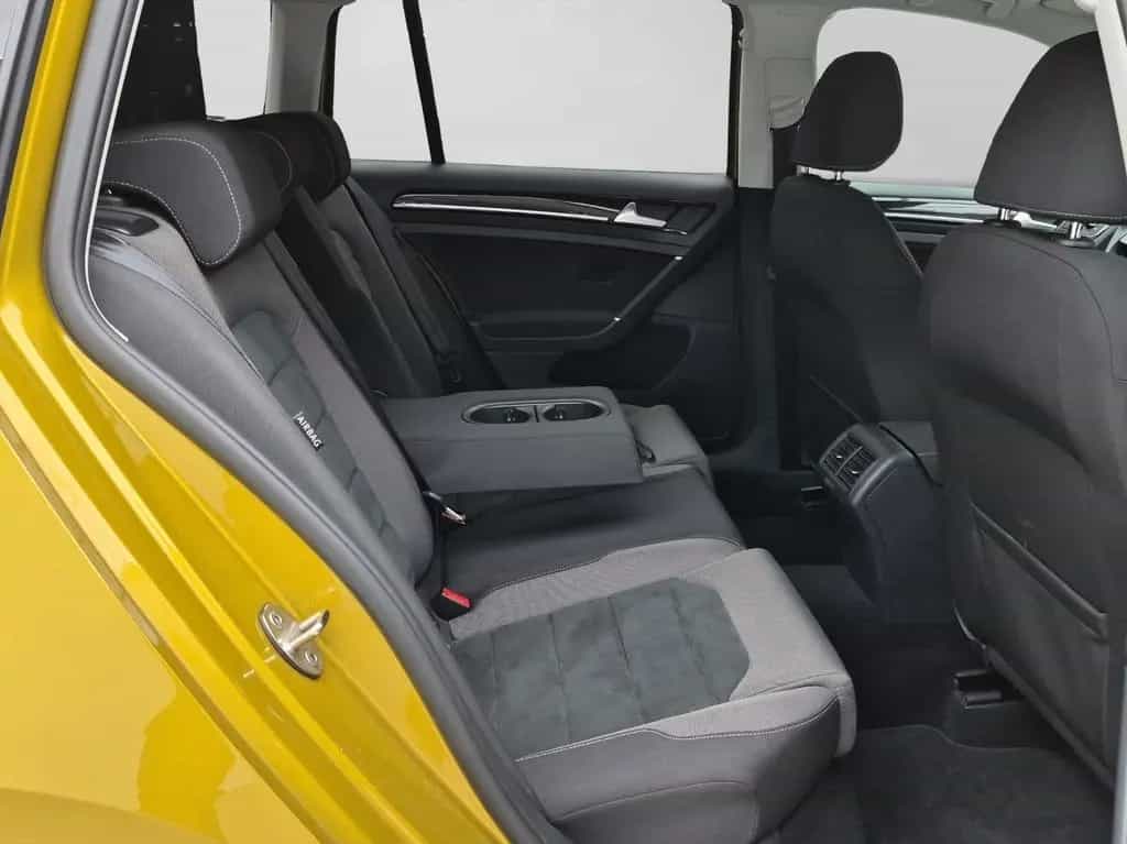 Volkswagen Golf Variant 1.4 TSI DSG R-LINE NAVI LED ACC PDC 04/2018-photo-5