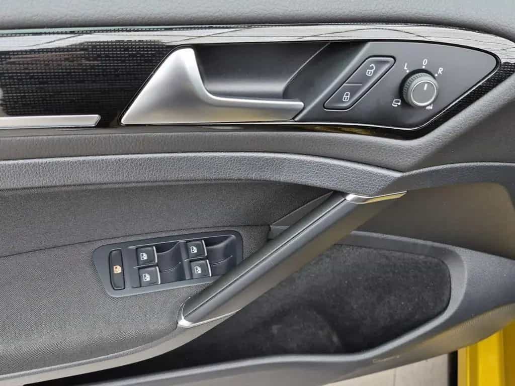 Volkswagen Golf Variant 1.4 TSI DSG R-LINE NAVI LED ACC PDC 04/2018-photo-7