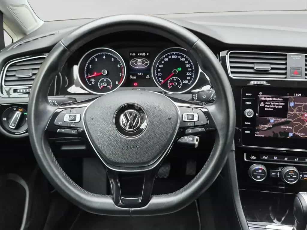 Volkswagen Golf Variant 1.4 TSI DSG R-LINE NAVI LED ACC PDC 04/2018-photo-8