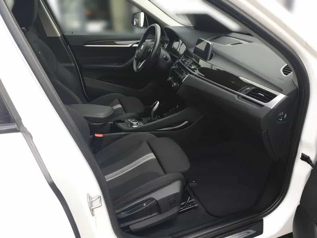 BMW X1 sDrive 18 i Sport Line +AHK+SHZ+BOSE+LED+ 12/2018-photo-7