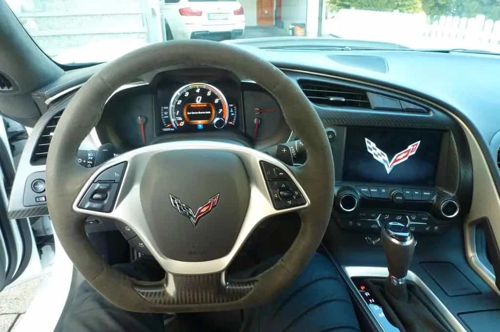 Corvette C7 AT8 Stingray Red Ed. TOP gepfl. EU, VOLL 03/2019-photo-5