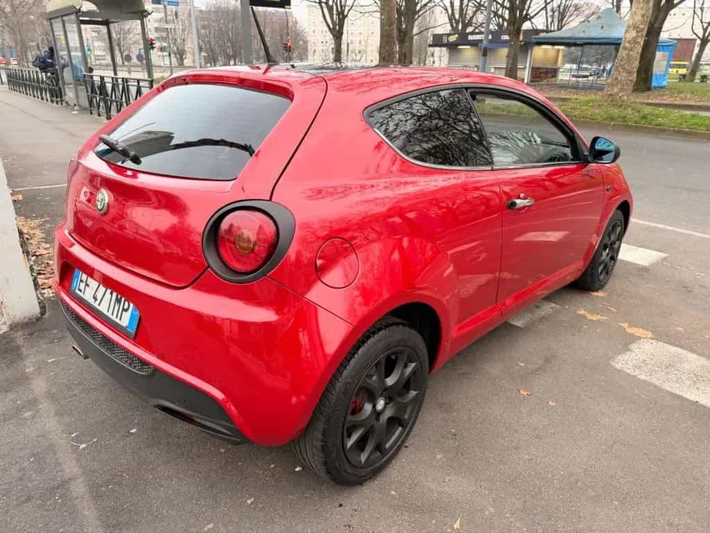 Alfa Romeo MiTo 1.6 JTDm Distinctive Sport Pack 11/2010-photo-10
