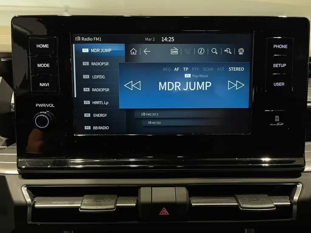 Ssangyong Torres 1.5 T-GDI 4x4 Leder Navi AHK Garantie 03/2024-photo-15