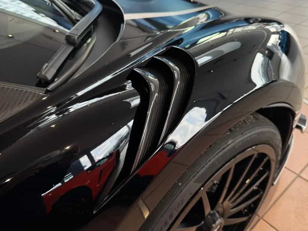 McLaren 620R "187 OF 225" 04/2020-photo-14