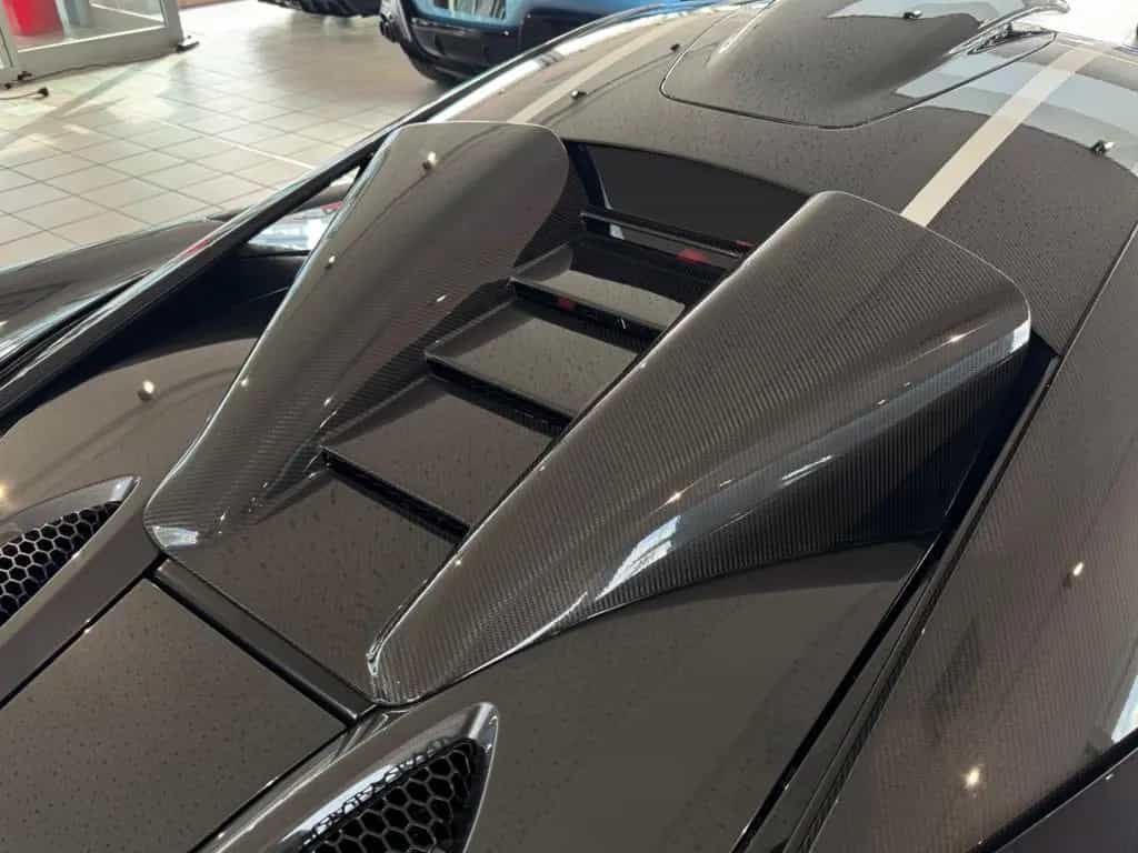 McLaren 620R "187 OF 225" 04/2020-photo-17