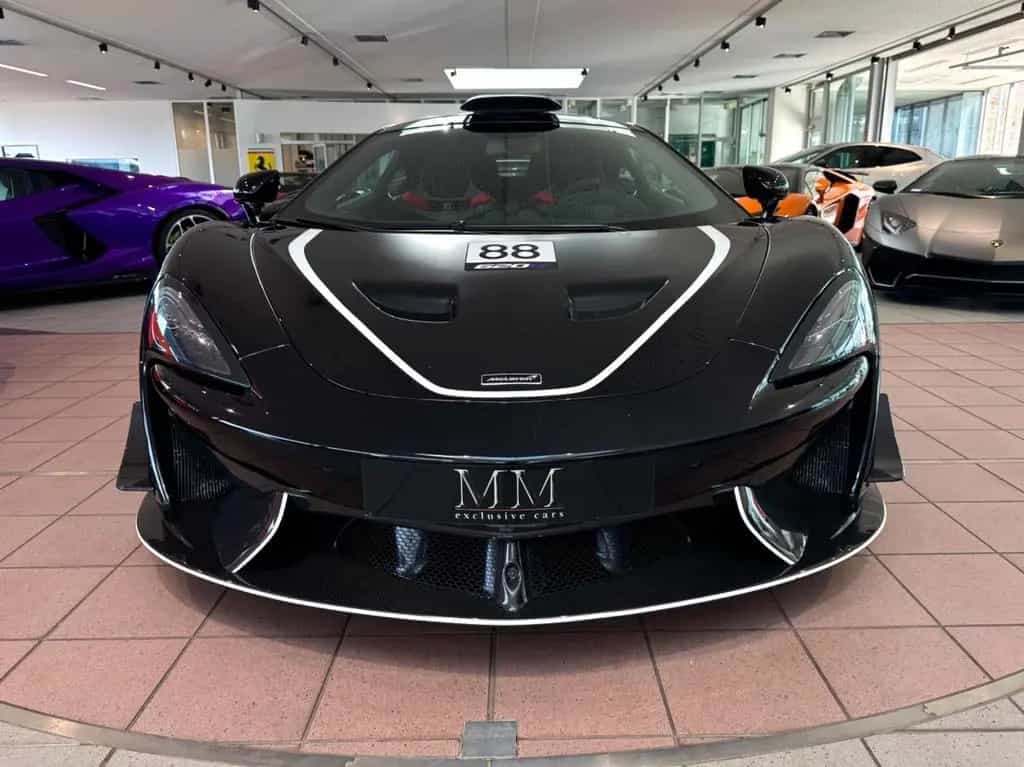 McLaren 620R "187 OF 225" 04/2020-photo-2