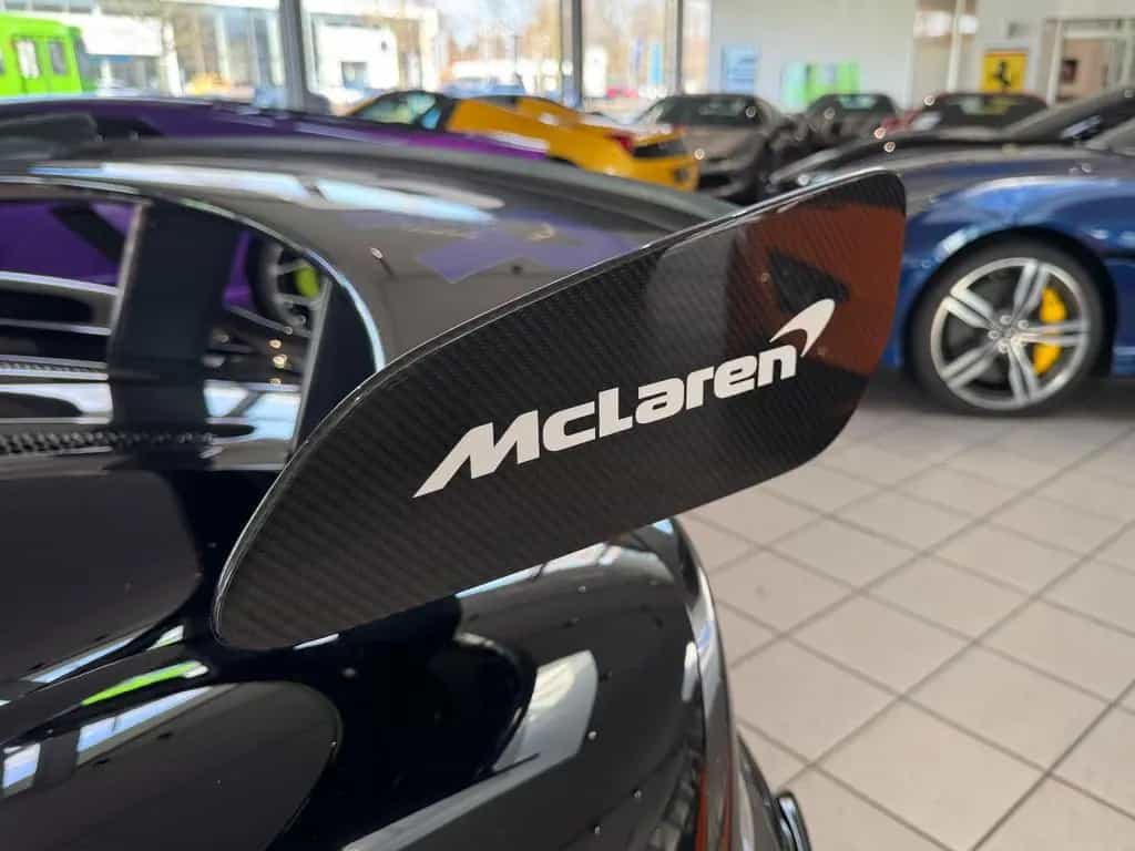 McLaren 620R "187 OF 225" 04/2020-photo-21