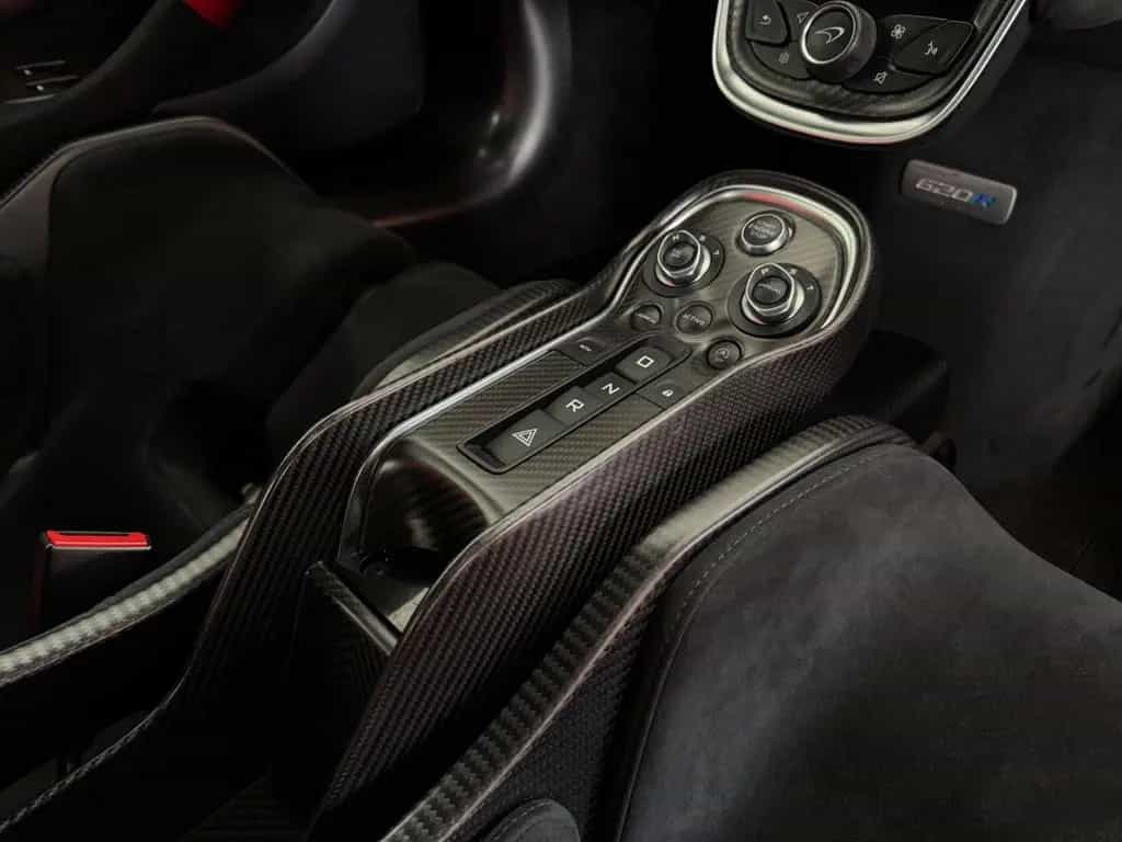 McLaren 620R "187 OF 225" 04/2020-photo-32