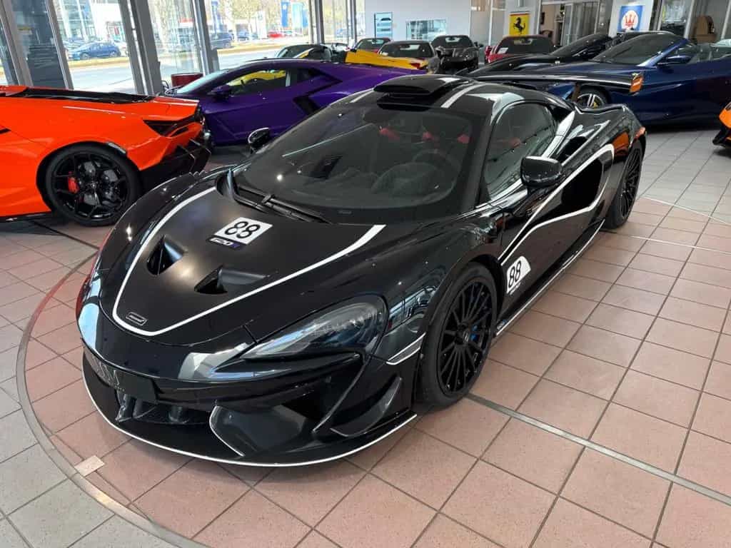 McLaren 620R "187 OF 225" 04/2020-photo-4