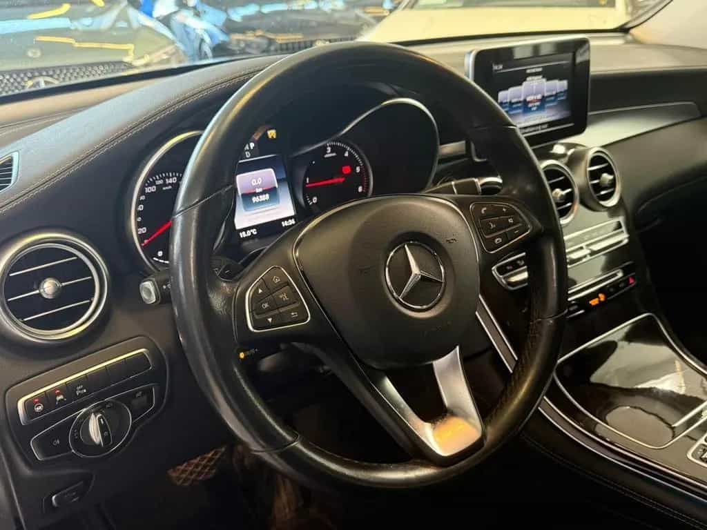Mercedes-Benz GLC 250 d Exclusive 4M DISTR+AHK+LED+EDW+KAMERA 01/2019-photo-14