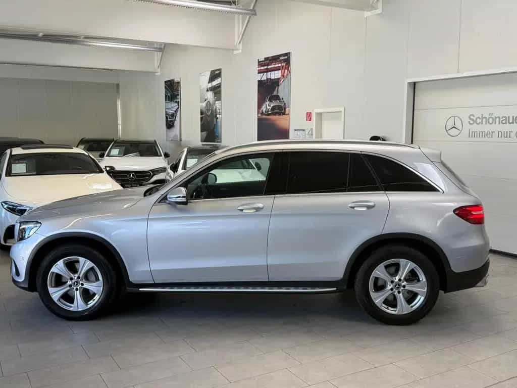 Mercedes-Benz GLC 250 d Exclusive 4M DISTR+AHK+LED+EDW+KAMERA 01/2019-photo-2