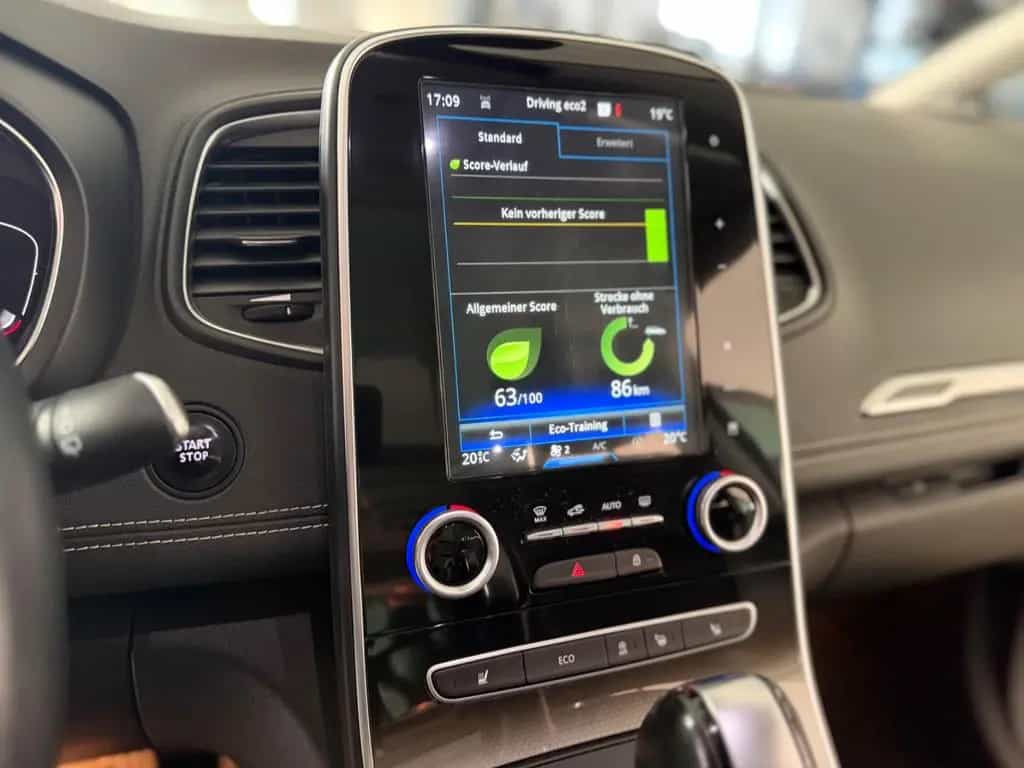 Renault Scenic IV Grand InitialeParis/Panorama/LEDER/AHK 08/2017-photo-25