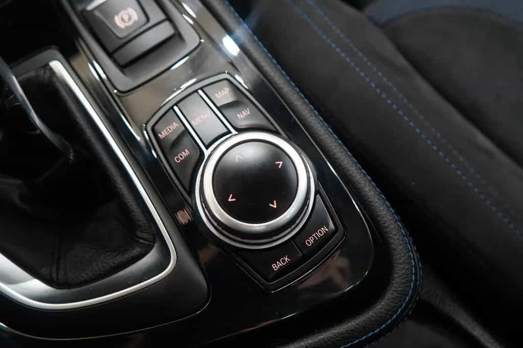 BMW 220 Active Tourer M Sportpaket*2.Hand*Pano* 12/2018-photo-27