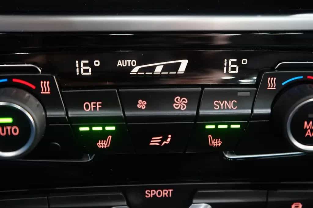 BMW 220 Active Tourer M Sportpaket*2.Hand*Pano* 12/2018-photo-28