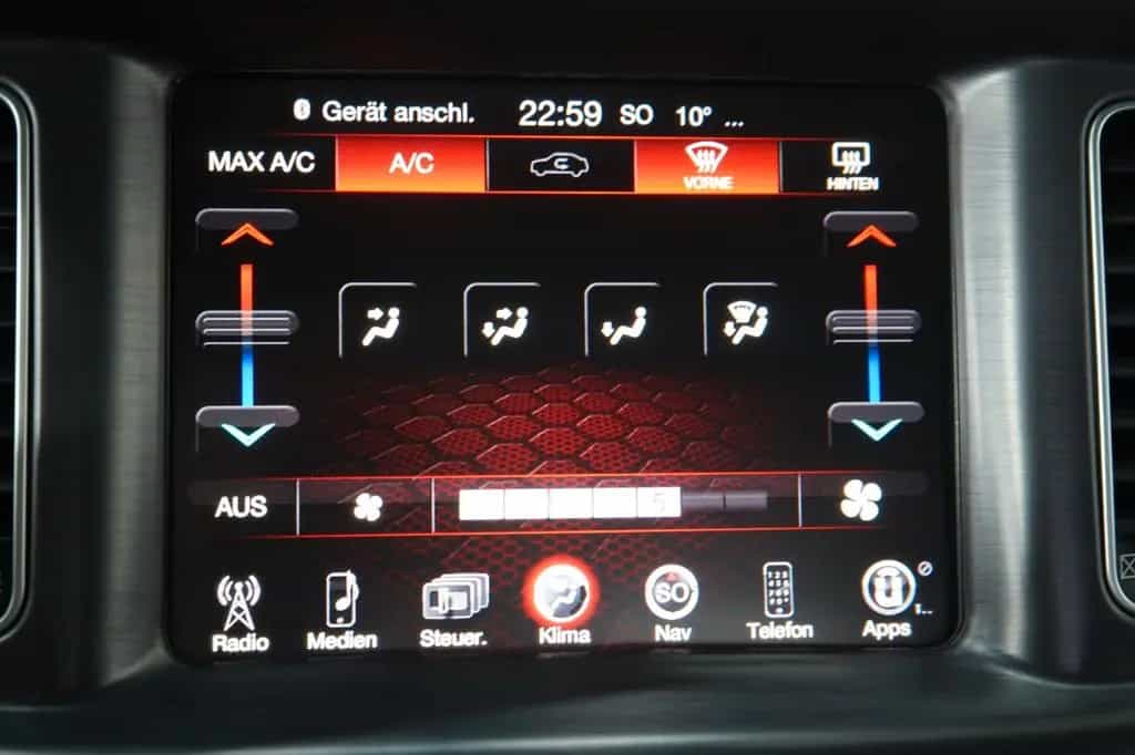 Dodge Charger 3,6*Unfallfrei*2.Hand*S-Abgas*Navi*20 Z. 07/2015-photo-27