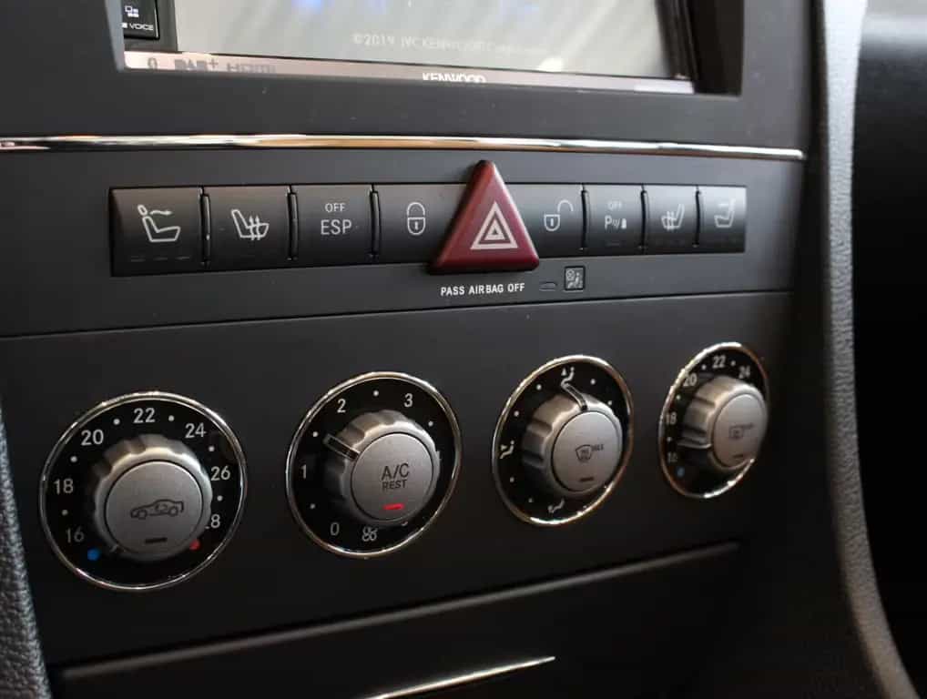 Mercedes-Benz SLK 200 *2.Hand*Navi*Parktronic*Sitzheizung 04/2010-photo-15