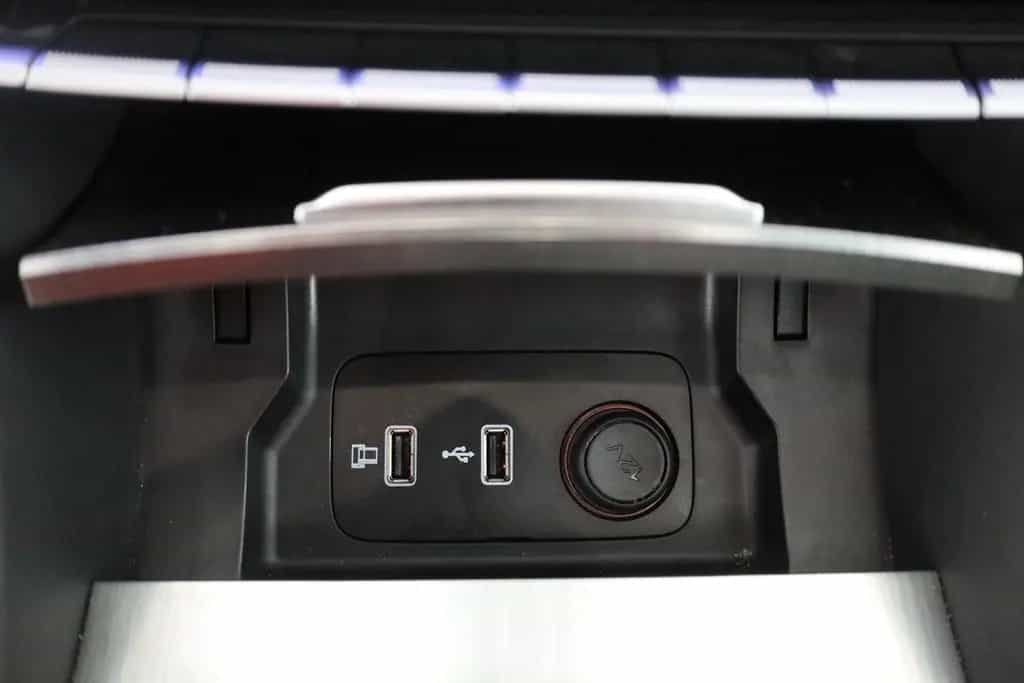 MG HS 1.5 T-GDI Luxury Aut. LED ACC Navi 360° Pano 02/2024-photo-12