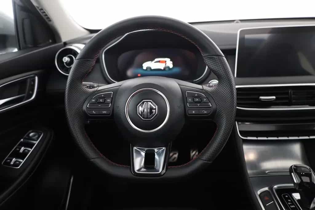 MG HS 1.5 T-GDI Luxury Aut. LED ACC Navi 360° Pano 02/2024-photo-14