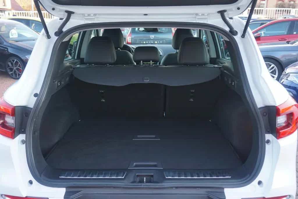 Renault Kadjar 1.3 TCe EDC Bose Edit. LED Navi AHK DAB 02/2020-photo-36