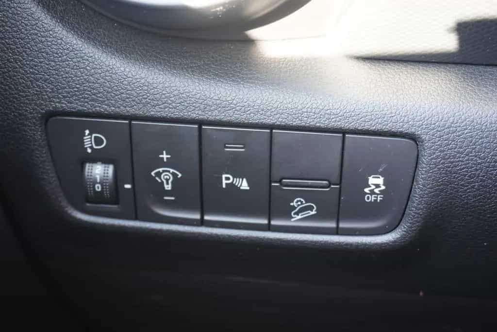 Hyundai KONA 1.0 T-GDI LED Navi Kamera Virtual Cockpit 01/2021-photo-15