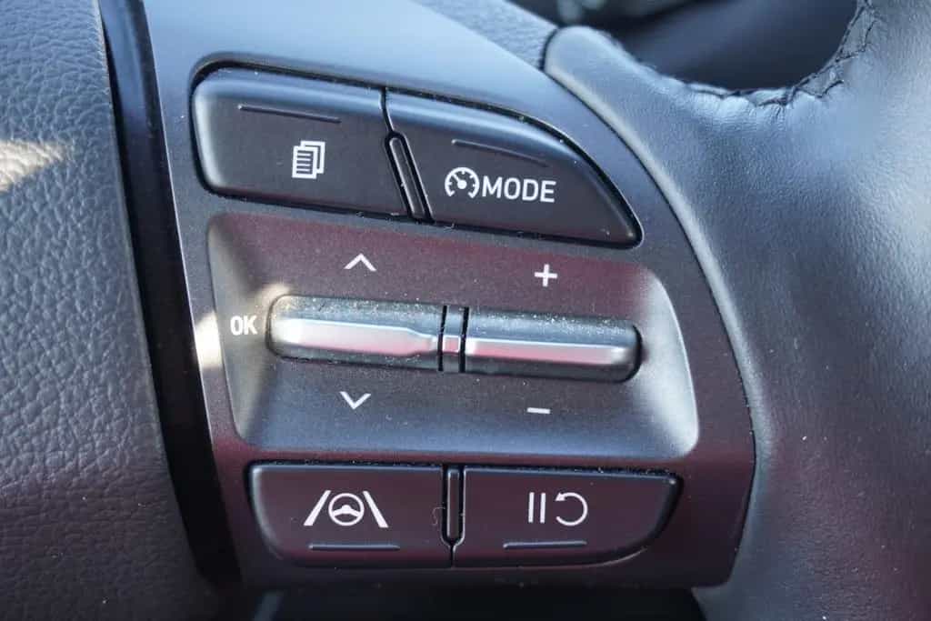 Hyundai KONA 1.0 T-GDI LED Navi Kamera Virtual Cockpit 01/2021-photo-21