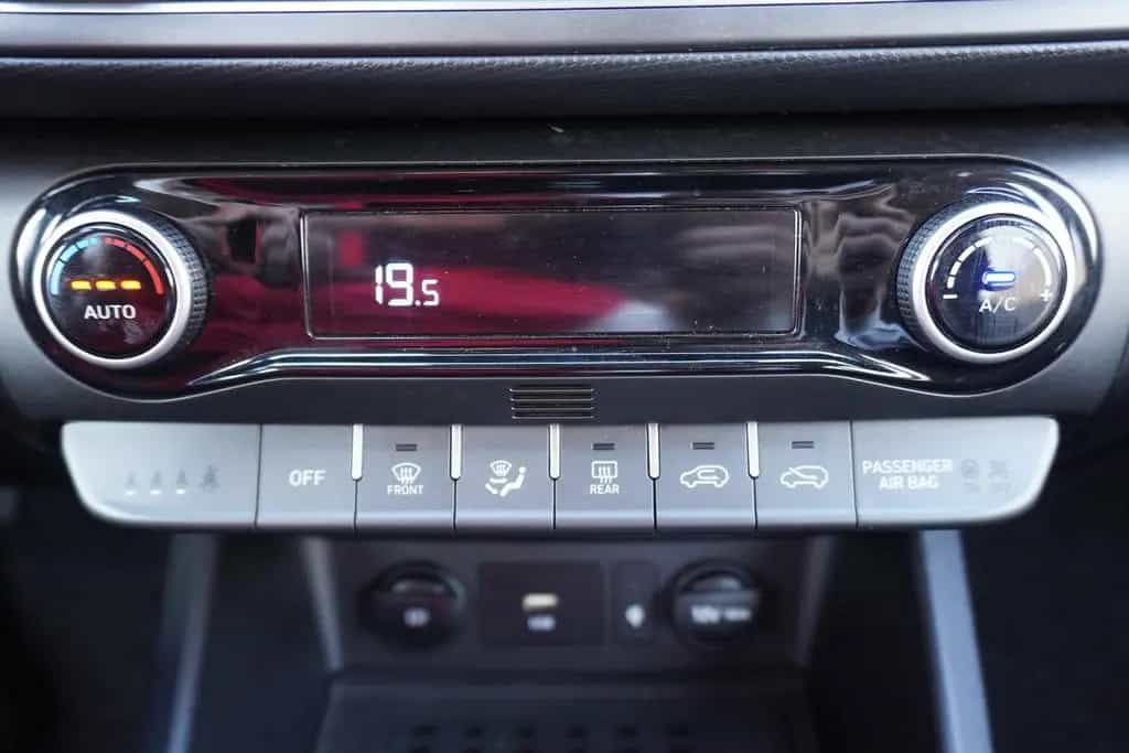 Hyundai KONA 1.0 T-GDI LED Navi Kamera Virtual Cockpit 01/2021-photo-22