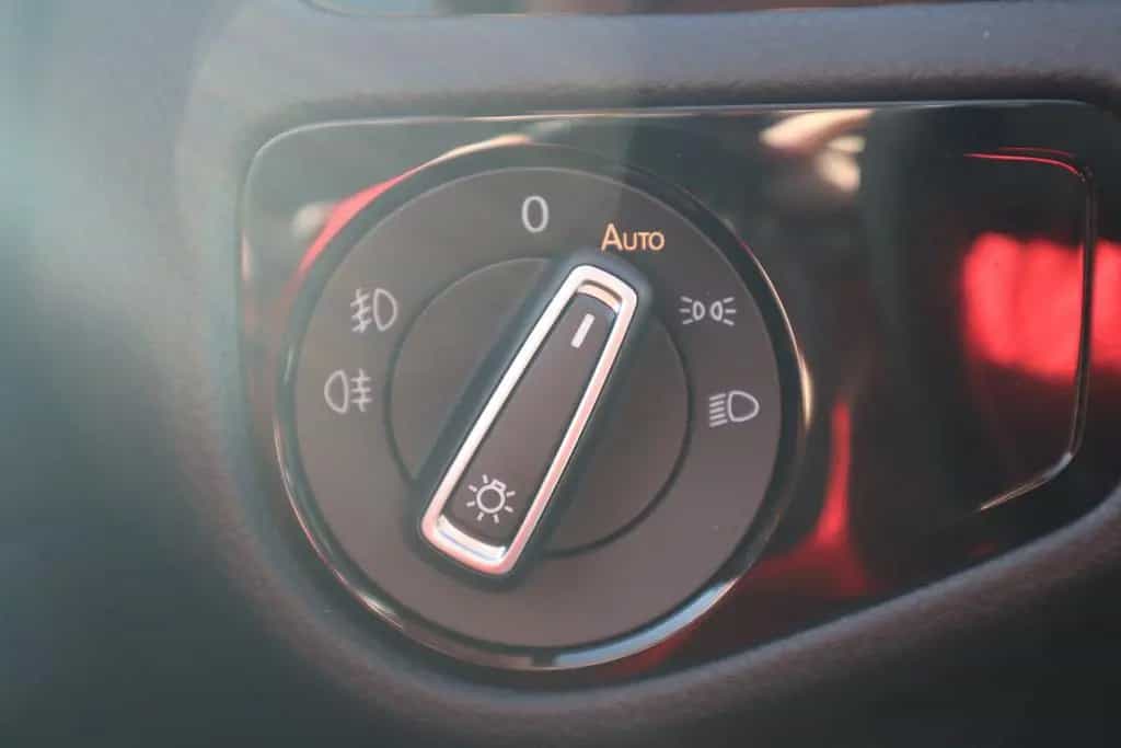 Volkswagen Golf VII 1.0 Join ACC Navi Sitzheizung PDC USB 11/2018-photo-16