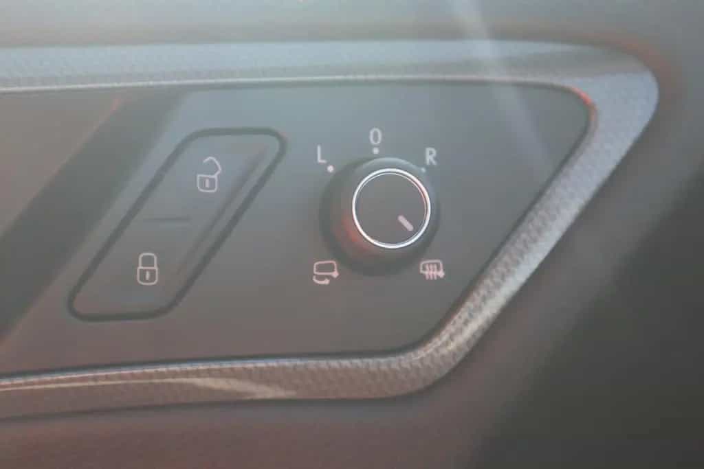 Volkswagen Golf VII 1.0 Join ACC Navi Sitzheizung PDC USB 11/2018-photo-17