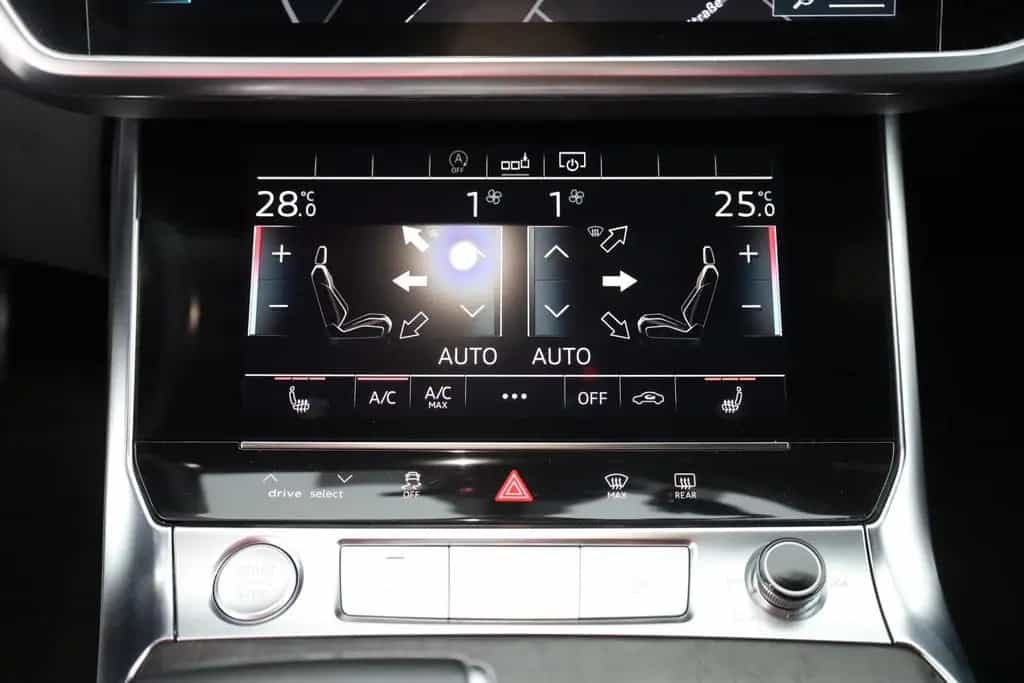Audi A6 Avant 45 TDI quattro design Navi Kamera Leder 06/2020-photo-11