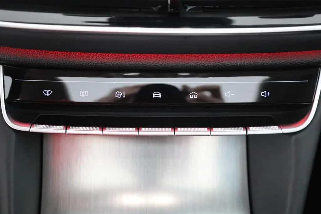 MG HS 1.5 T-GDI Luxury Aut. LED ACC Navi 360° Pano 03/2024-photo-11